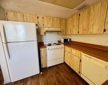 22481 Westchester Boulevard - Photo Thumbnail 11