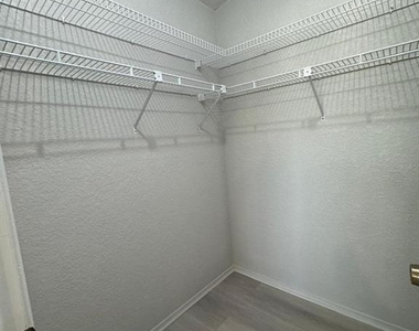 22441 Westchester Boulevard - Photo Thumbnail 20
