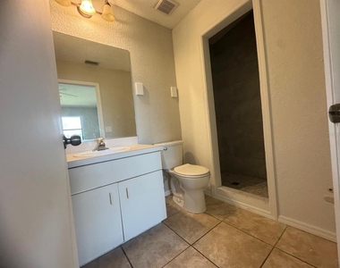 22441 Westchester Boulevard - Photo Thumbnail 16