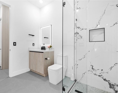 230 W Pine Valley Lane - Photo Thumbnail 37