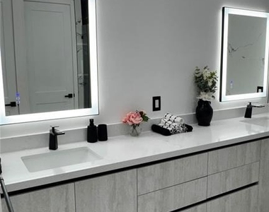 230 W Pine Valley Lane - Photo Thumbnail 32
