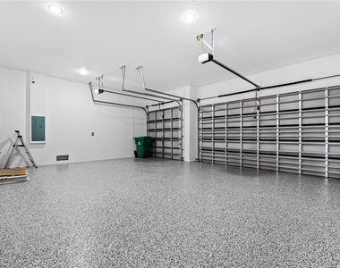 230 W Pine Valley Lane - Photo Thumbnail 59