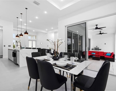 230 W Pine Valley Lane - Photo Thumbnail 14