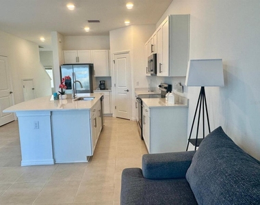 5715 Archipelago Street - Photo Thumbnail 10
