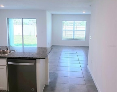 12211 Kingsley Trail - Photo Thumbnail 14