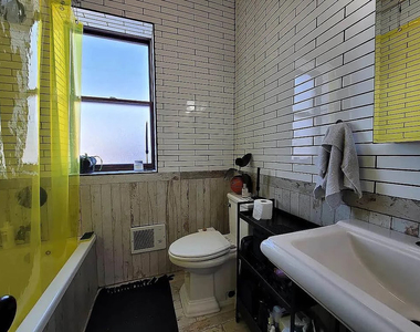 129 Putnam Avenue - Photo Thumbnail 12