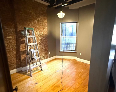 129 Putnam Avenue - Photo Thumbnail 3