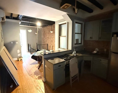 129 Putnam Avenue - Photo Thumbnail 2