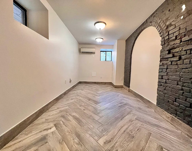 129 Putnam Avenue - Photo Thumbnail 8