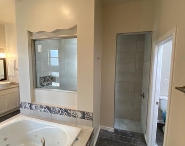7434 Sidewinder Bend Drive - Photo Thumbnail 20