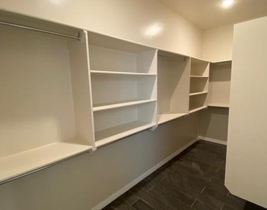 7434 Sidewinder Bend Drive - Photo Thumbnail 18