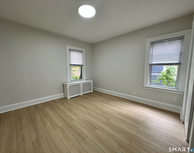 332 Robbins Street - Photo Thumbnail 9