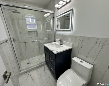332 Robbins Street - Photo Thumbnail 10