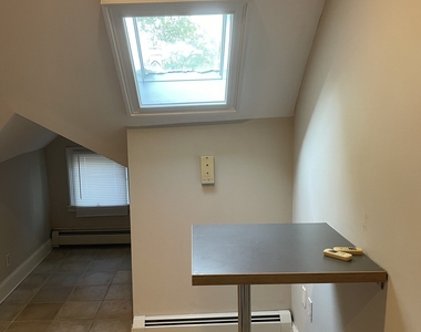 251 Whiting Lane - Photo Thumbnail 3