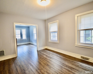 407 East Avenue - Photo Thumbnail 2