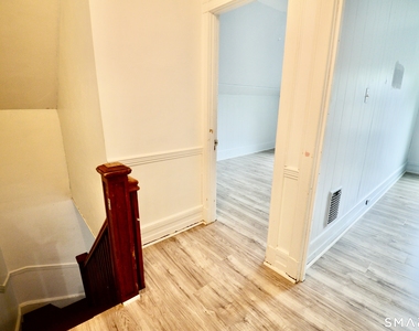 407 East Avenue - Photo Thumbnail 16