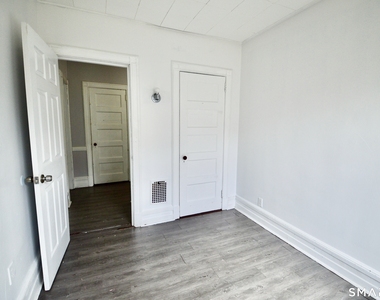 407 East Avenue - Photo Thumbnail 15