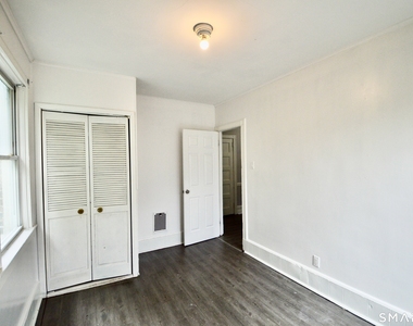 407 East Avenue - Photo Thumbnail 13
