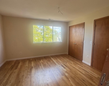 204 Wheeler Avenue - Photo Thumbnail 4