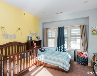 70 Riverdale Avenue - Photo Thumbnail 10