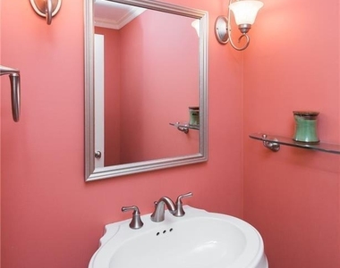 70 Riverdale Avenue - Photo Thumbnail 5