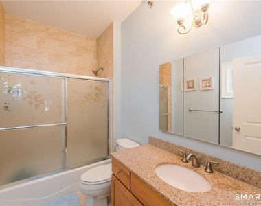 70 Riverdale Avenue - Photo Thumbnail 11