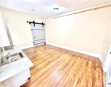 105 Bank Street - Photo Thumbnail 3