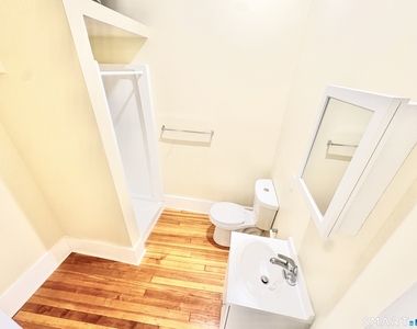 105 Bank Street - Photo Thumbnail 5