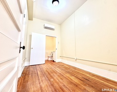 105 Bank Street - Photo Thumbnail 7