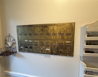 840 Thorn St - Photo Thumbnail 24
