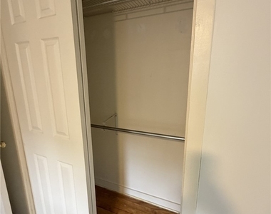 840 Thorn St - Photo Thumbnail 17