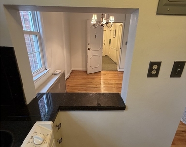 840 Thorn St - Photo Thumbnail 12