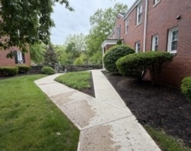 840 Thorn St - Photo Thumbnail 29