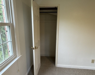 840 Thorn St - Photo Thumbnail 20