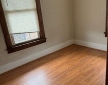 234 6th St - Photo Thumbnail 2