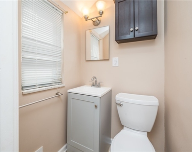 651 Royce Ave - Photo Thumbnail 14