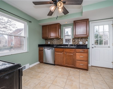 651 Royce Ave - Photo Thumbnail 7