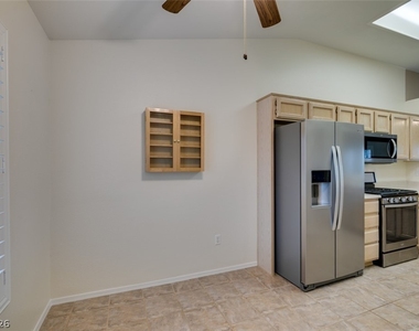 2001 Joy View Lane - Photo Thumbnail 10