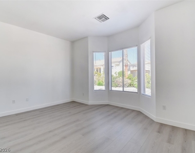 10800 Mission Lakes Avenue - Photo Thumbnail 21