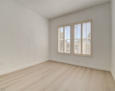 10800 Mission Lakes Avenue - Photo Thumbnail 28
