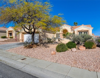 10800 Mission Lakes Avenue - Photo Thumbnail 4