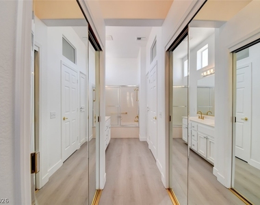 10800 Mission Lakes Avenue - Photo Thumbnail 24