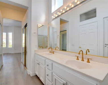 10800 Mission Lakes Avenue - Photo Thumbnail 27