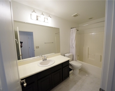880 Cool Aquamarine Street - Photo Thumbnail 20