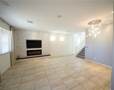 880 Cool Aquamarine Street - Photo Thumbnail 6