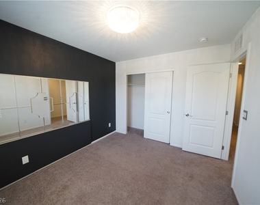 880 Cool Aquamarine Street - Photo Thumbnail 19