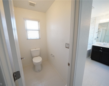 880 Cool Aquamarine Street - Photo Thumbnail 27