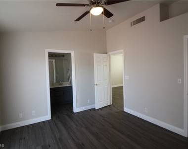 916 Clubview Drive - Photo Thumbnail 25