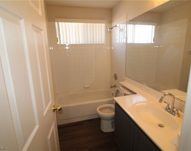916 Clubview Drive - Photo Thumbnail 33