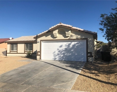 916 Clubview Drive - Photo Thumbnail 2